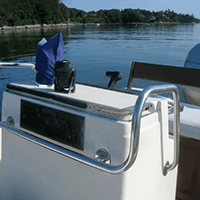 Boat console without a windshield
