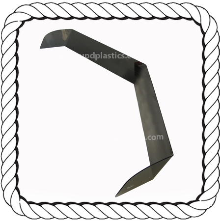 Harris 1981 17ft DC Kayote Deck Boat Bow Shield