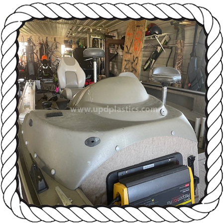 Lund 2001 2010 Mr. Walleye Starboard Side