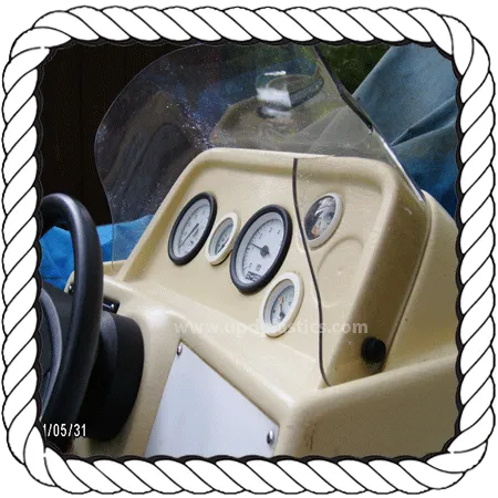 Duranautic 1996 16ft Side Console Delux