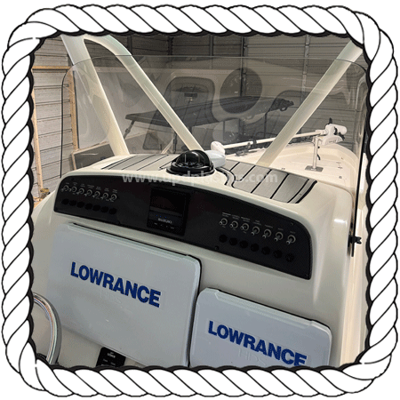 Avenger 2019 24 ft Bay Boat
